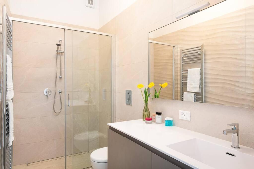 Apartment Idyllia - Bright And Modern Rom